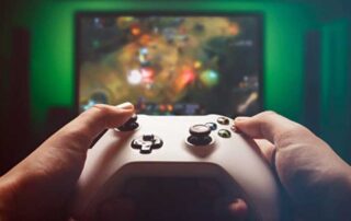Abitudini alimentari gamer: cosa mangiano e quanto giocano
