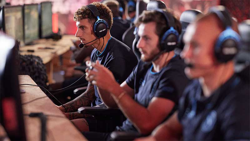 I campioni dell'SSC Napoli si sfidano in Call Of Duty Modern Warfare III