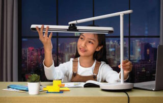 Back to school: arrivano le lampade da tavolo Philips, progettate per ridurre l’affaticamento visivo