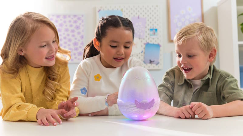 Torna il fenomeno HATCHIMALS disponibile da oggi in contemporanea mondiale