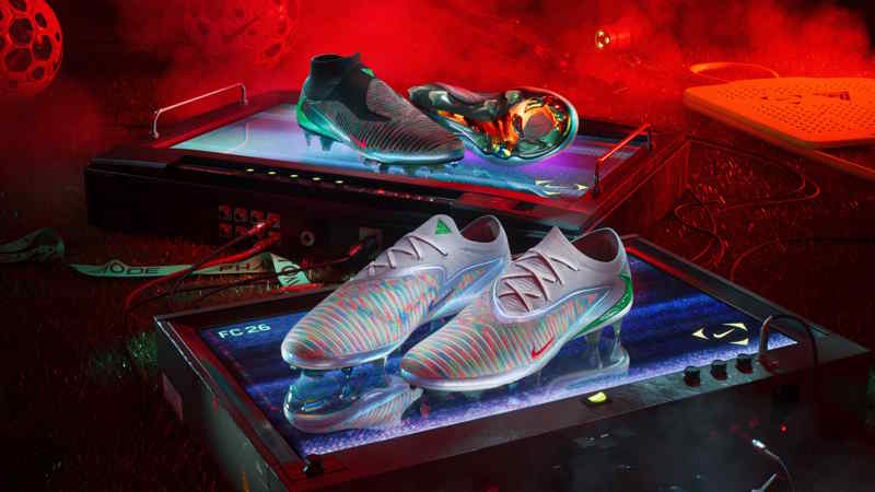 Nike Phantom 6 x EA SPORTS FC