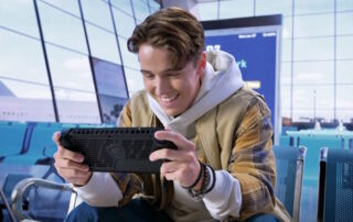 MSI Claw: disponibile la nuova Claw 7 AI+