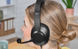 Trust migliora la postazione di lavoro con un ecosistema pensato per comfort e produttività