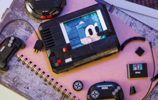 LEGO e SEGA riportano in vita il mito del Mega Drive: annunciato il nuovo set da collezione dedicato alla storica console
