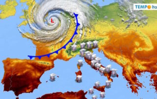 Ferragosto rovente, ma l’Estate può cambiare volto: in arrivo temporali e possibile svolta atlantica