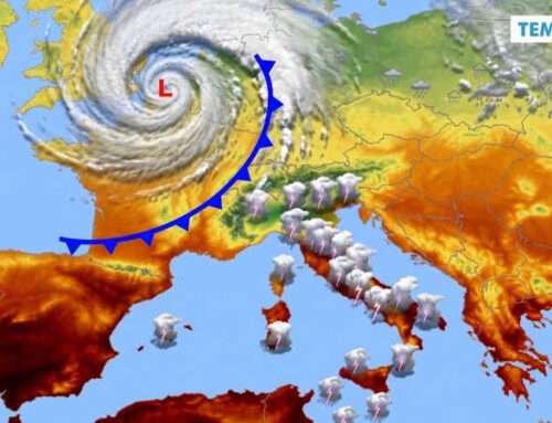 Ferragosto rovente, ma l’Estate può cambiare volto: in arrivo temporali e possibile svolta atlantica