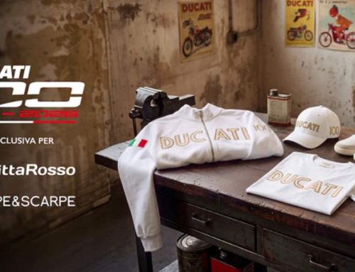 Ducati compie 100 anni e arriva ai piedi dei fan: la nuova capsule Ducati 100 è già disponibile