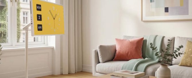 LG StanbyME 2 Max arriva in Italia: 32 pollici, 4K e fino a 4,5 ore di autonomia