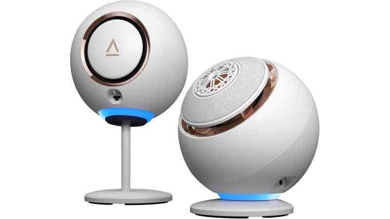 Creative Pebble Nova, le casse PC che trasformano la scrivania: audio potente, RGB e design premium