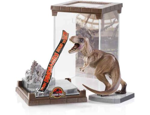 Jurassic Park, 4 prodotti Noble Collection da sogno: la scacchiera e le statue dei dinosauri che fanno impazzire i fan