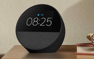Amazon Echo Spot in super offerta: sconto del 58% per la sveglia smart con Alexa